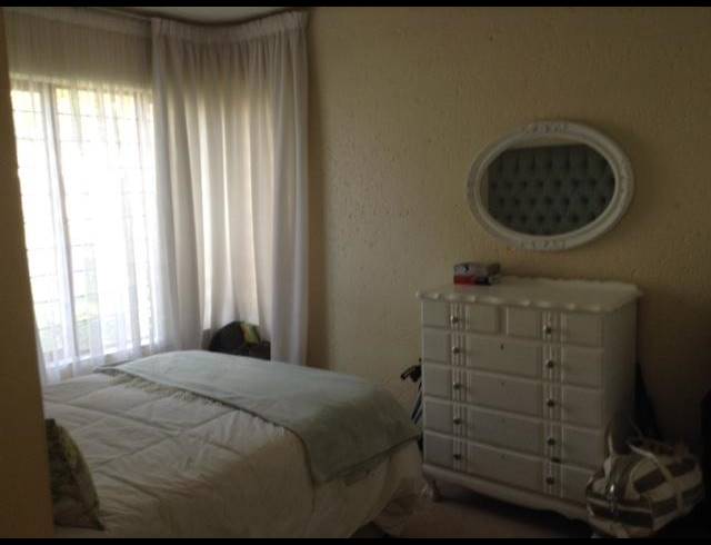 2 BEDROOM PROPERTY TO RENT IN SANDTON CBD